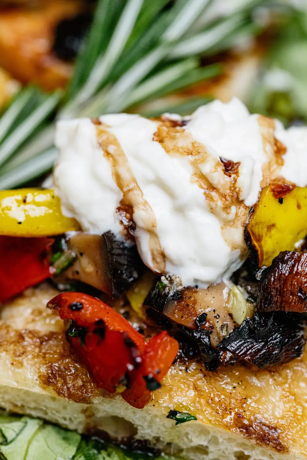 Burrata flatbread close up